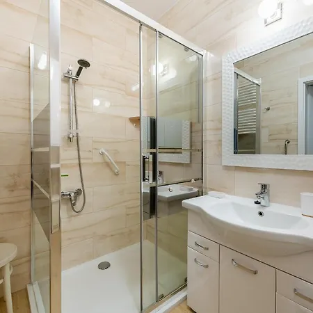 ~comfortify~ Kingsize Bed, A/c, Wifi, Skylineview 公寓 华沙