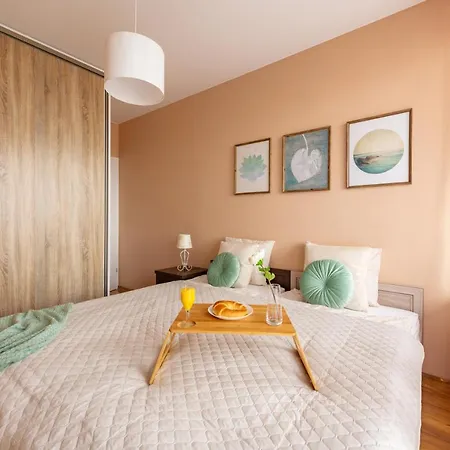 דירה ~comfortify~ Kingsize Bed, A/c, Wifi, Skylineview *