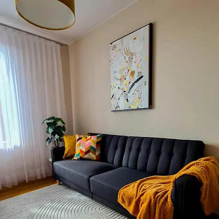דירה ~comfortify~ Kingsize Bed, A/c, Wifi, Skylineview